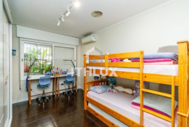Wonderful Renovated Garden Apartment, 90m², For Sale, 2 Bedrooms, 1 Suite, 1 Parking Space, Rio Branco, POA/RS
