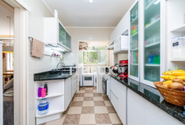 Wonderful Renovated Garden Apartment, 90m², For Sale, 2 Bedrooms, 1 Suite, 1 Parking Space, Rio Branco, POA/RS