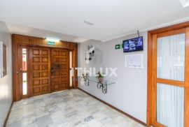 Wonderful Renovated Garden Apartment, 90m², For Sale, 2 Bedrooms, 1 Suite, 1 Parking Space, Rio Branco, POA/RS