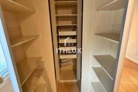 Excellent semi-furnished penthouse apartment, 74.46m², for sale, 2 bedrooms, 1 suite, 1 parking space, Petrópolis, POA/RS
