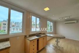 Excellent semi-furnished penthouse apartment, 74.46m², for sale, 2 bedrooms, 1 suite, 1 parking space, Petrópolis, POA/RS