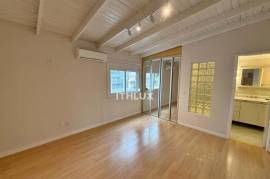 Excellent semi-furnished penthouse apartment, 74.46m², for sale, 2 bedrooms, 1 suite, 1 parking space, Petrópolis, POA/RS