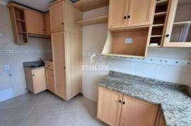Excellent semi-furnished penthouse apartment, 74.46m², for sale, 2 bedrooms, 1 suite, 1 parking space, Petrópolis, POA/RS