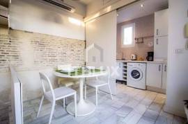 Duplex with private terrace of 33 m² in the center of Seville – Macarena area