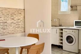 Duplex with private terrace of 33 m² in the center of Seville – Macarena area
