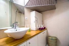 Duplex with private terrace of 33 m² in the center of Seville – Macarena area
