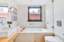 4 Bedroom Terraced House in Charneca, Cascais – Comfort, Sea and Mountain Views