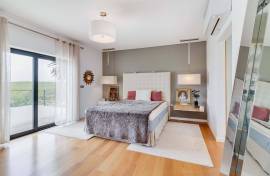4 Bedroom Terraced House in Charneca, Cascais – Comfort, Sea and Mountain Views