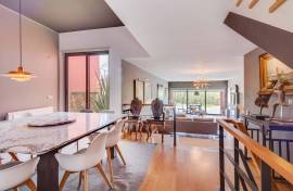 4 Bedroom Terraced House in Charneca, Cascais – Comfort, Sea and Mountain Views