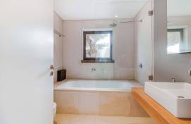 4 Bedroom Terraced House in Charneca, Cascais – Comfort, Sea and Mountain Views