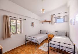Detached, Charming,  traditional 4  bedroom country house with pool . Near São Brás de Alportel