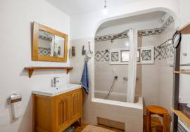 Detached, Charming,  traditional 4  bedroom country house with pool . Near São Brás de Alportel