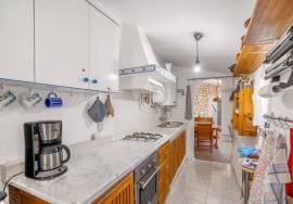 Detached, Charming,  traditional 4  bedroom country house with pool . Near São Brás de Alportel