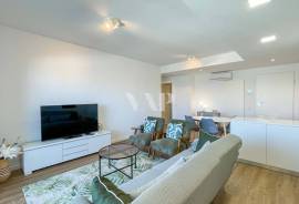 Modern 2-Bedroom Apartment with Sea View and Rooftop Pool in Faro