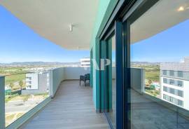 Modern 2-Bedroom Apartment with Sea View and Rooftop Pool in Faro
