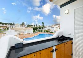 Single-story house with 1 bedroom and shared pool, Vilamoura