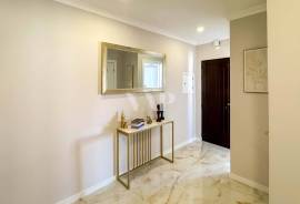 Renovated 2-Bedroom Apartment with Balcony in Montechoro, Minutes from Albufeira Beach