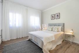 4 Bedroom Villa with Private Pool in Vilamoura – Modern Design and Spacious Areas