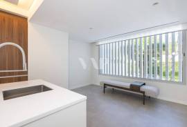4 Bedroom Villa with Private Pool in Vilamoura – Modern Design and Spacious Areas