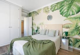 4 Bedroom Villa with Private Pool in Vilamoura – Modern Design and Spacious Areas