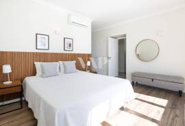 4 Bedroom Villa with Private Pool in Vilamoura – Modern Design and Spacious Areas