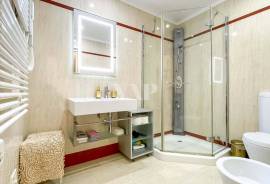 4 Bedroom Villa with Private Pool, Elevator and Luxury Basement in Vilamoura
