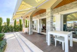 4 Bedroom Villa with Private Pool, Elevator and Luxury Basement in Vilamoura