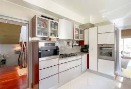 4 Bedroom Villa with Private Pool, Elevator and Luxury Basement in Vilamoura