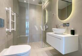 4-Bedroom Penthouse with Private Rooftop and Sea View at Lakes 24, Vilamoura