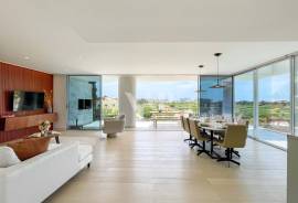 4-Bedroom Penthouse with Private Rooftop and Sea View at Lakes 24, Vilamoura
