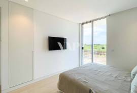 4-Bedroom Penthouse with Private Rooftop and Sea View at Lakes 24, Vilamoura