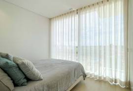 4-Bedroom Penthouse with Private Rooftop and Sea View at Lakes 24, Vilamoura