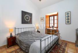 Single-Storey 3+1 Bedroom Villa with Pool and Rustic Charm in Salir