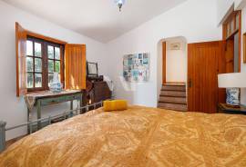 Single-Storey 3+1 Bedroom Villa with Pool and Rustic Charm in Salir