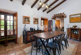 Single-Storey 3+1 Bedroom Villa with Pool and Rustic Charm in Salir
