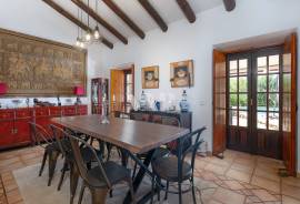 Single-Storey 3+1 Bedroom Villa with Pool and Rustic Charm in Salir
