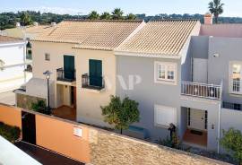 2 Bedroom Apartment with Pool in Encosta das Oliveiras, Vilamoura