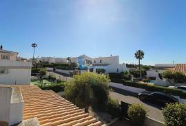 Single Story 2 Bedroom Villa with Extension Project, Swimming Pool and Excellent Location in Guia, Albufeira