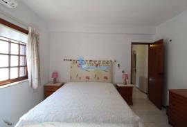 Single Story 2 Bedroom Villa with Extension Project, Swimming Pool and Excellent Location in Guia, Albufeira