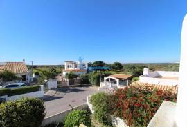 Single Story 2 Bedroom Villa with Extension Project, Swimming Pool and Excellent Location in Guia, Albufeira
