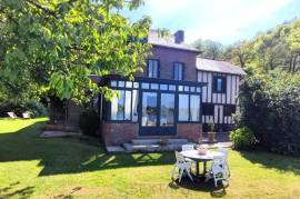 Stunning 4 Bed Riverside House for Sale in Barneville sur Seine Normandy France