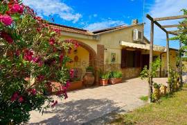 Excellent 3 Bed Villa for Sale In Via Chiusagrande Campiglia marittima Italy