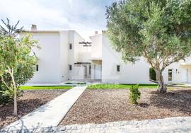 Hibiscus Gardens – Tranquility and Exclusivity in Carvoeiro