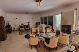 Algarve Refuge: 3 Bedroom Villa with Land and Pool in Boliqueime