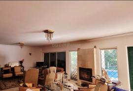 Algarve Refuge: 3 Bedroom Villa with Land and Pool in Boliqueime