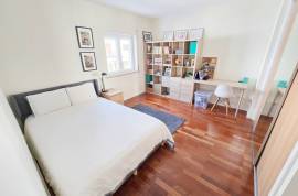 Modern, spacious T5 condominium with two pools & more