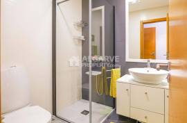 Top-Floor 3-Bedroom Apartment with Panoramic Views | Near Vilamoura* Top-Floor 3-Bedroom Apartment with Panoramic Views | Near Vilamoura*
