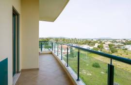 Top-Floor 3-Bedroom Apartment with Panoramic Views | Near Vilamoura* Top-Floor 3-Bedroom Apartment with Panoramic Views | Near Vilamoura*