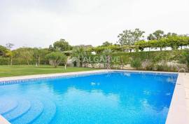 Top-Floor 3-Bedroom Apartment with Panoramic Views | Near Vilamoura* Top-Floor 3-Bedroom Apartment with Panoramic Views | Near Vilamoura*