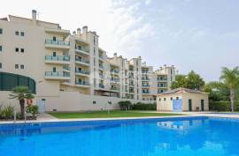 Top-Floor 3-Bedroom Apartment with Panoramic Views | Near Vilamoura* Top-Floor 3-Bedroom Apartment with Panoramic Views | Near Vilamoura*